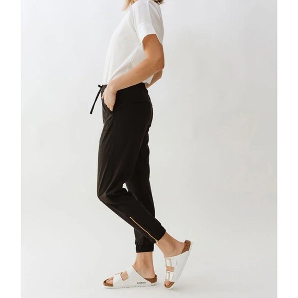 Albion Black Jetsetters Jogger Pants Sz XS Petite Lightweight Zip Ankle - Picture 1 of 7